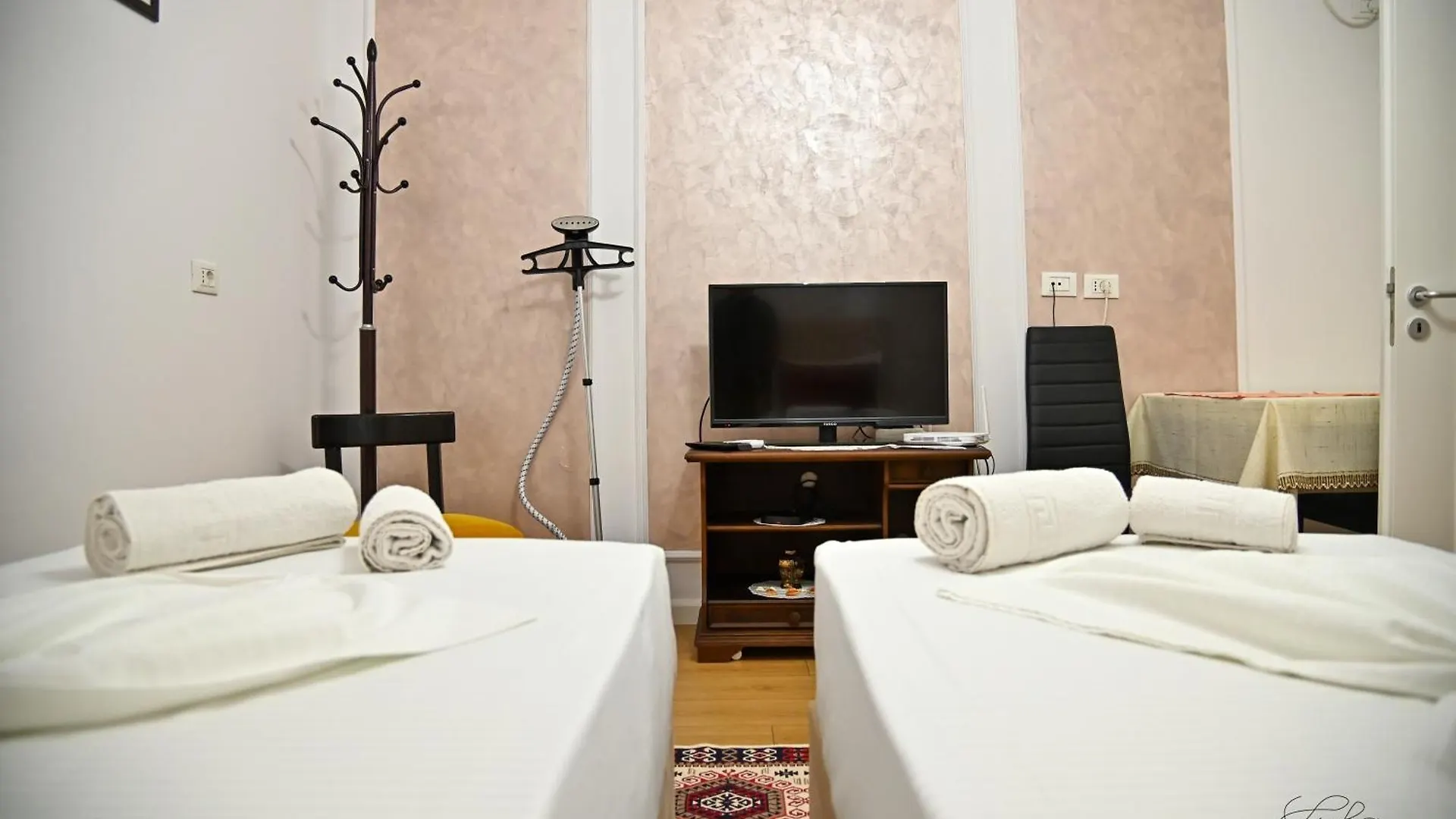 Sen Garden Home Tirana Albanie