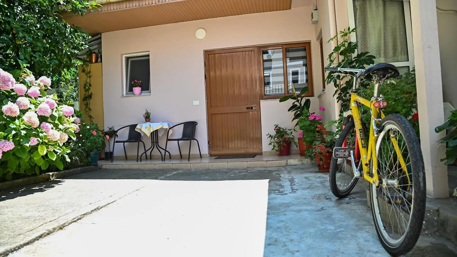 Sen Garden Home Tirana Hébergement de vacances
